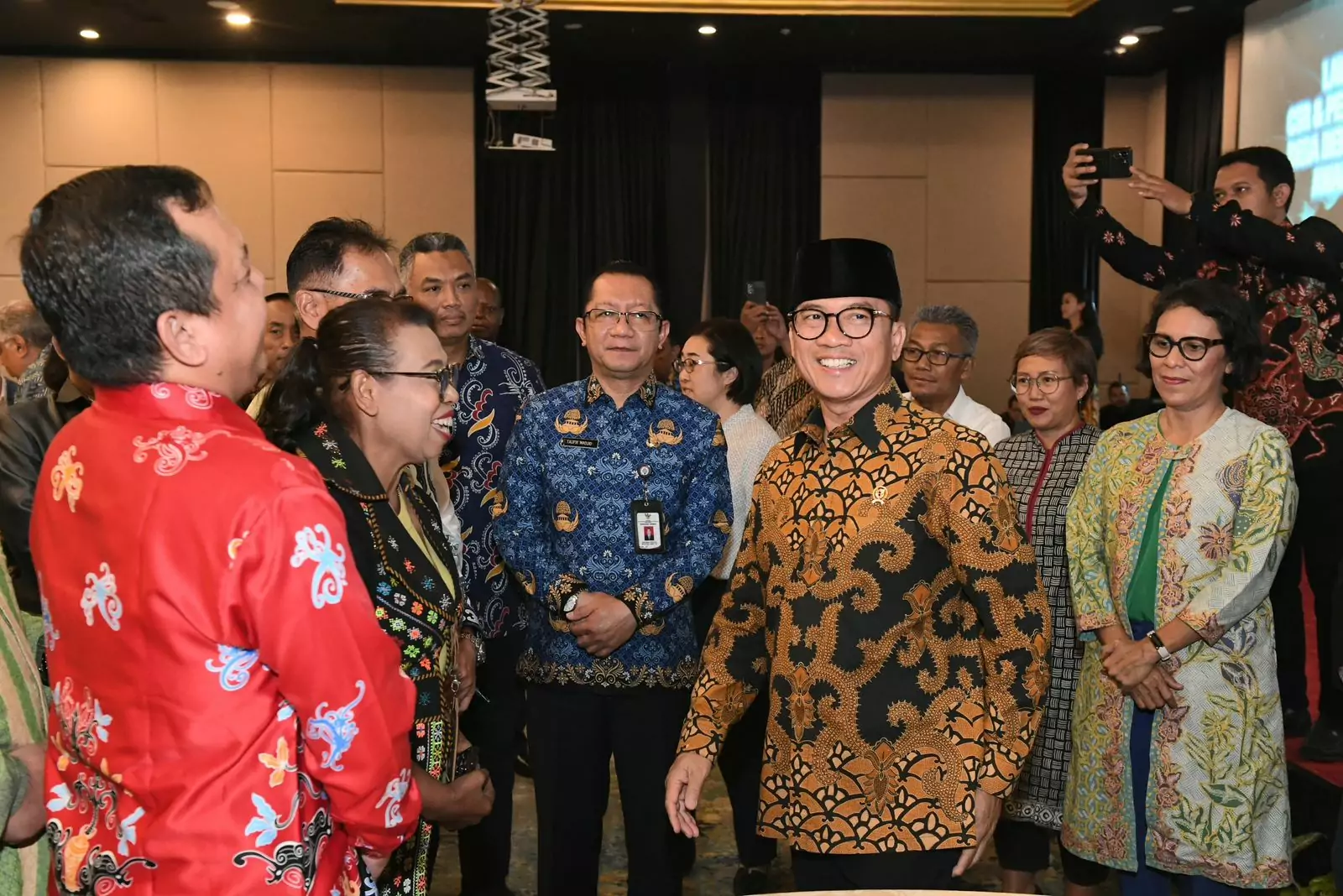 Mendes PDT Akan Ciptakan Hilirisasi Versi Produk Desa - Desapedia